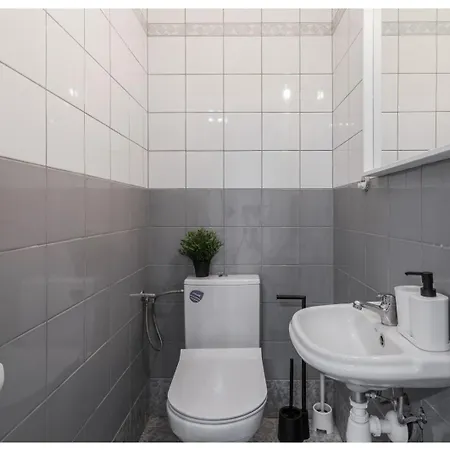 Hostel Room - 15 Min To Old Town Gdansk